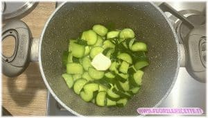 Crema di Zucchine e Spiedini di Salmone