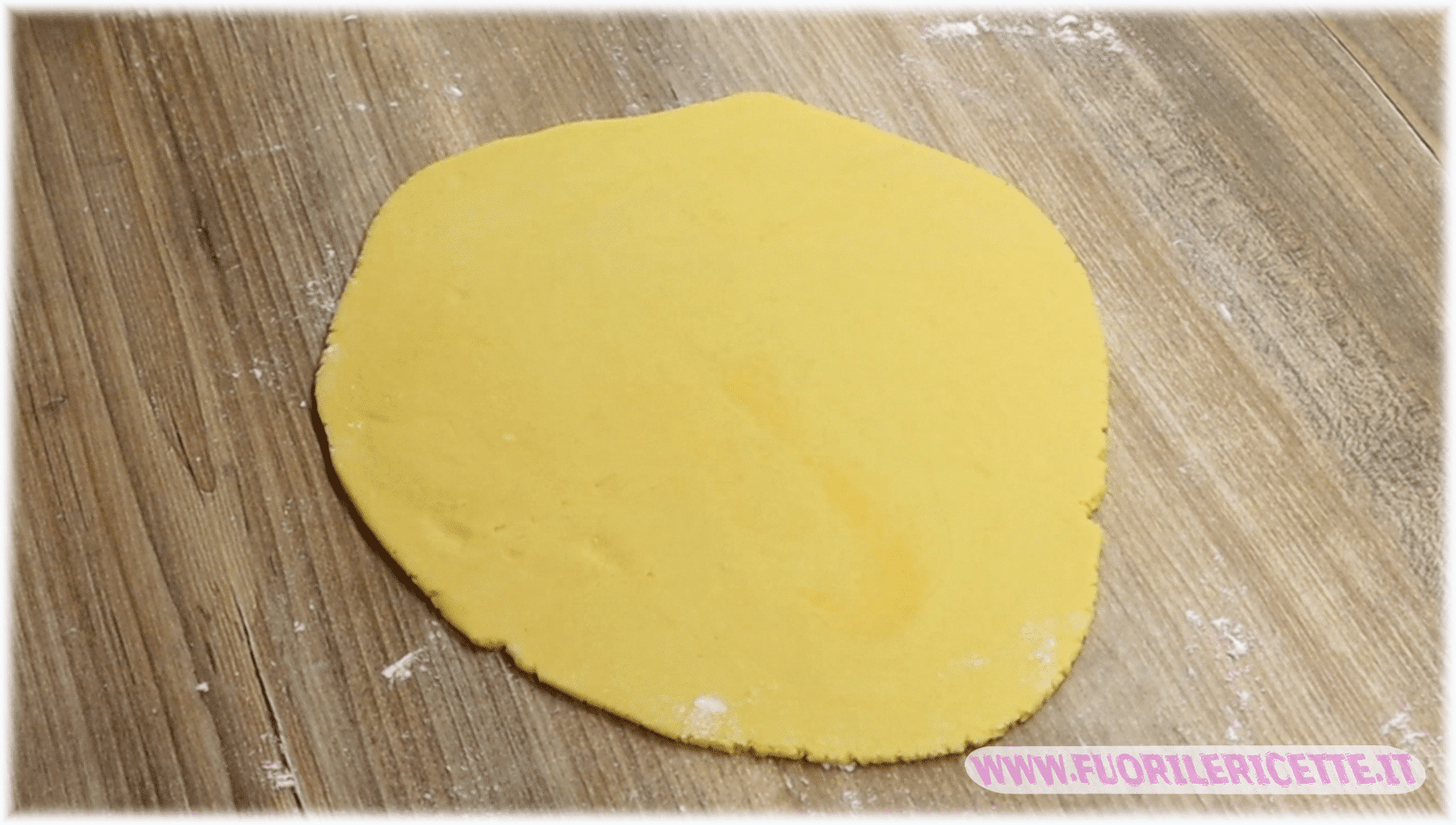 Stesura impasto crostata