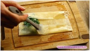 ungere la spanakopita