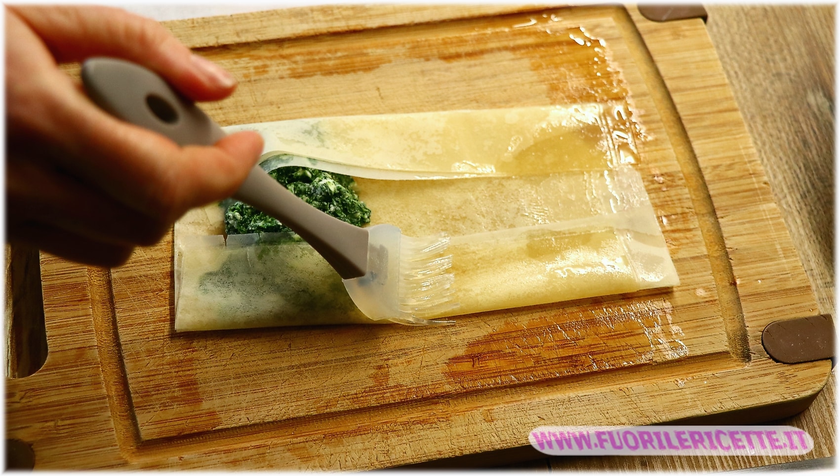 ungere la spanakopita
