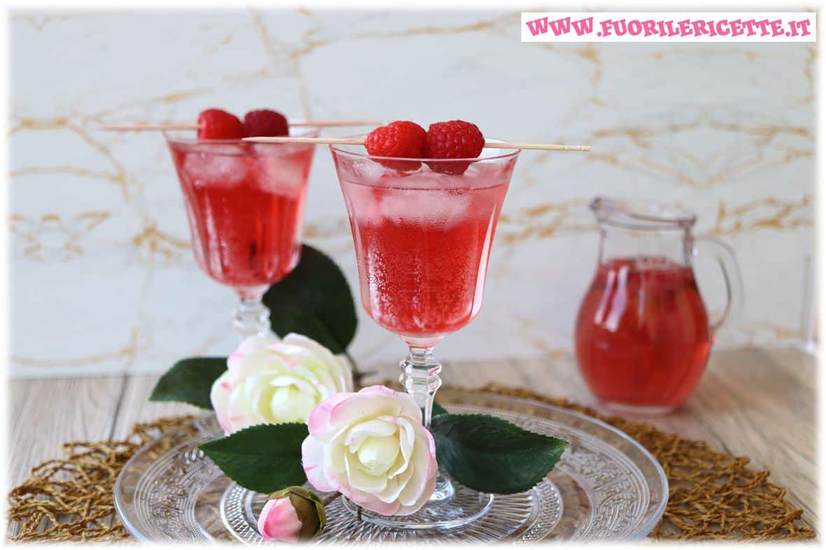 Aperitivo analcolico al lampone
