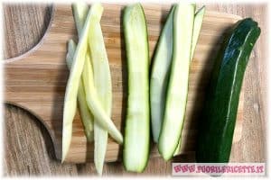 Zucchine tagliate a listarelle