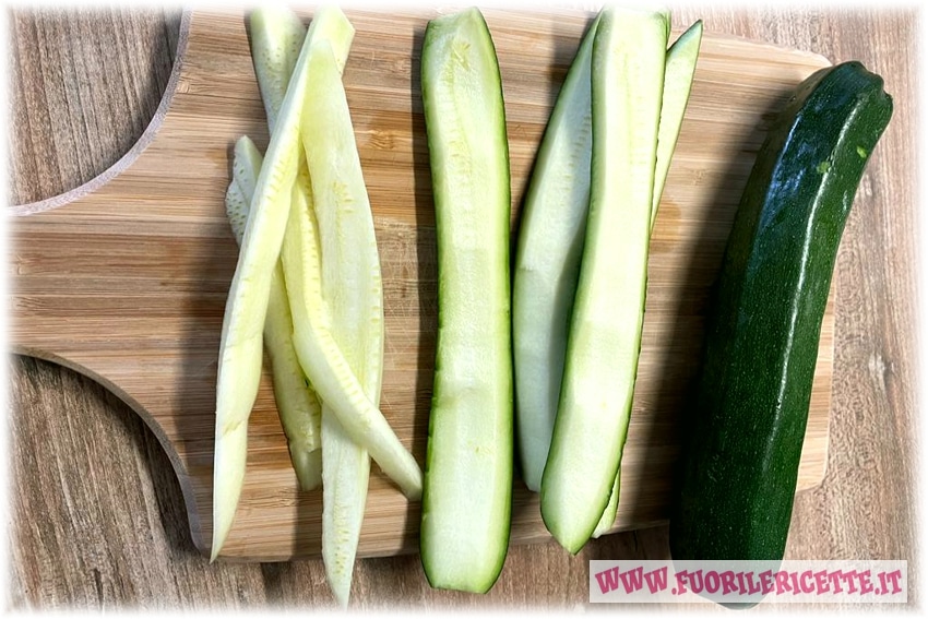 Zucchine tagliate a listarelle