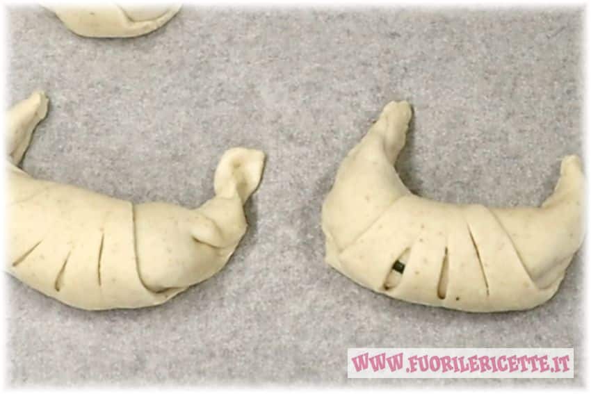 cornetti con pasta sfoglia integrale