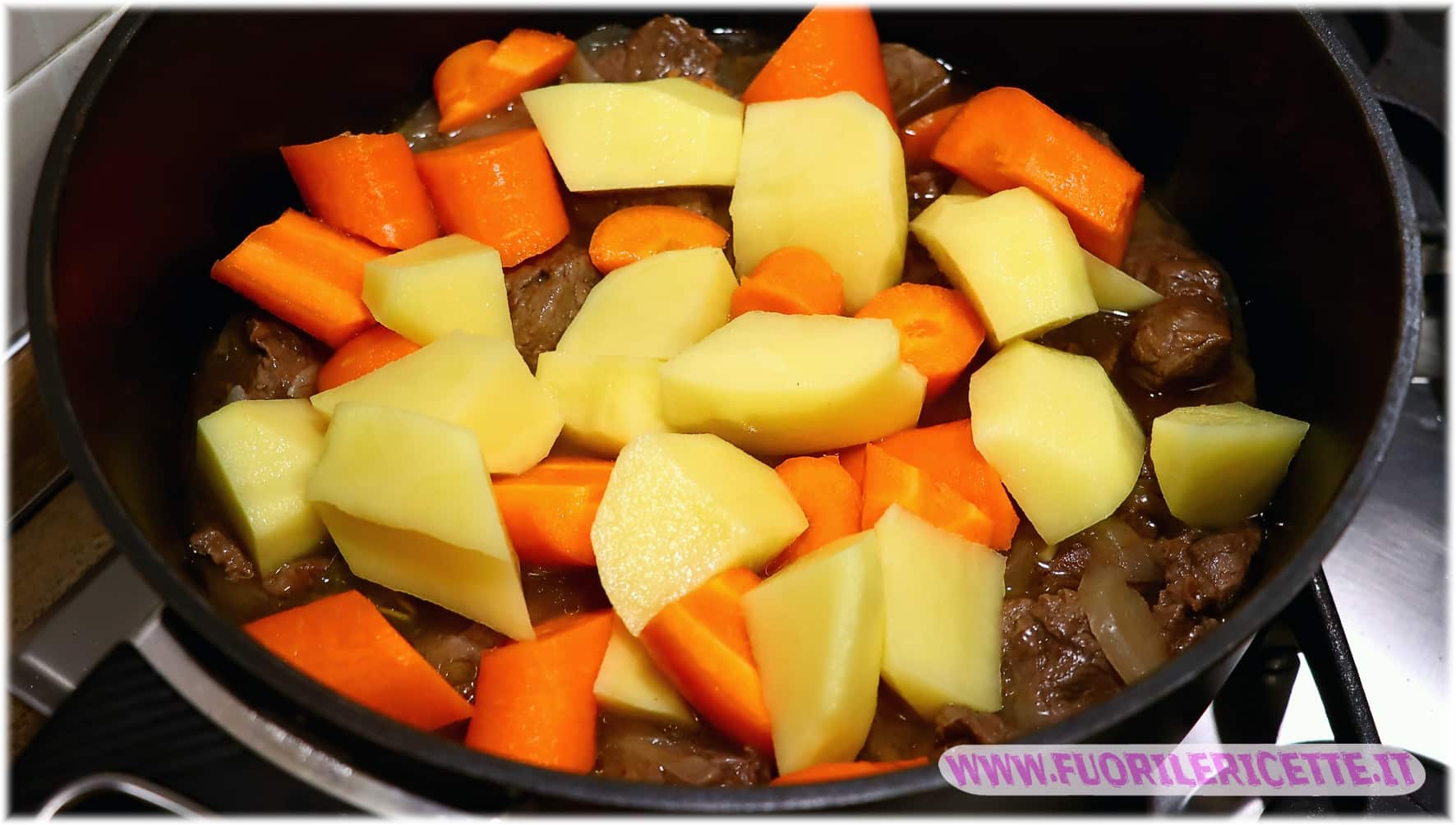 aggiungere carote e patate