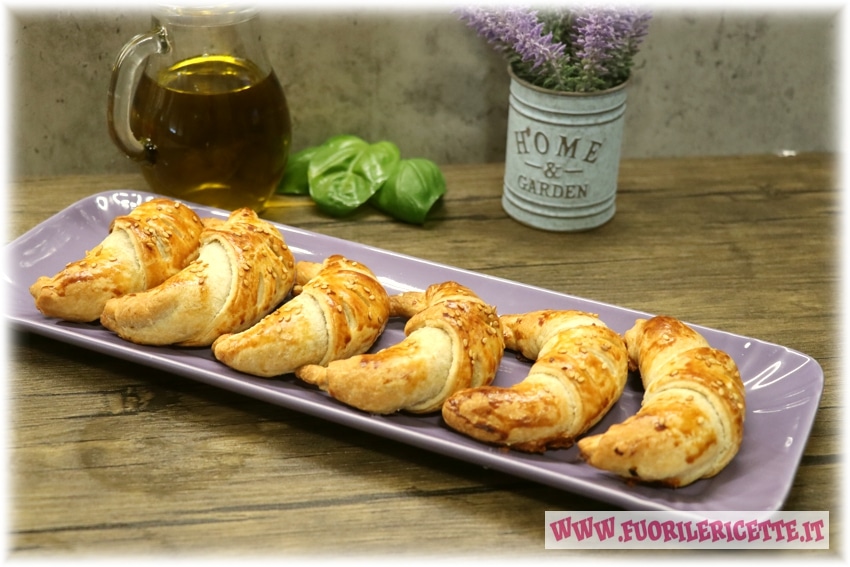 cornetti con pasta sfoglia integrale