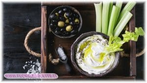 Crostini con crema di formaggio e feta