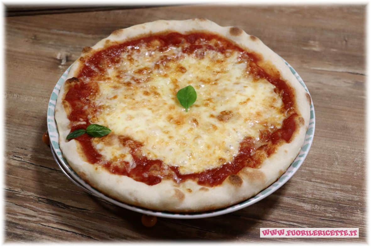 Pizza alla napoletana soffice e leggera