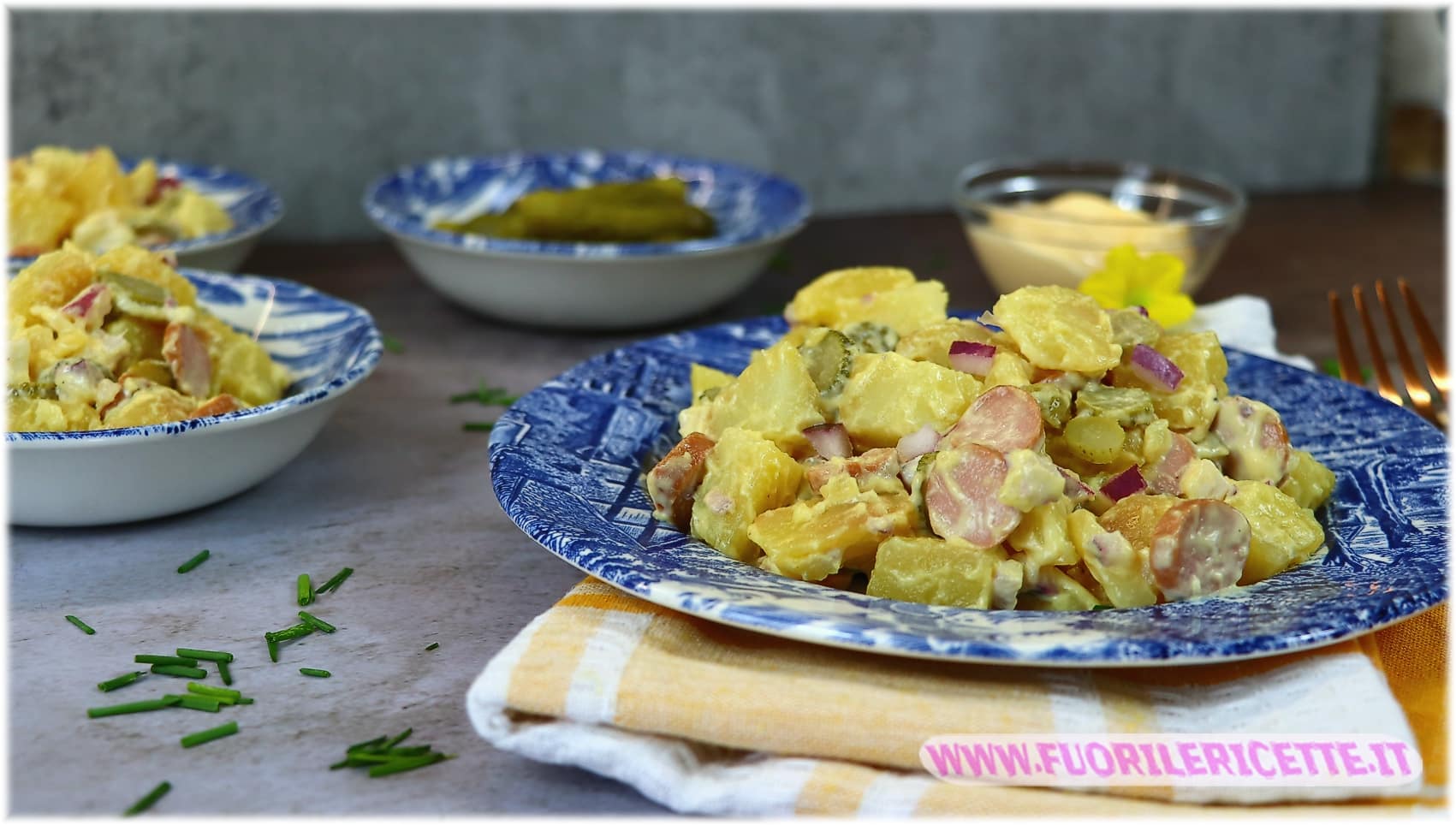 Insalata di patate e wurstel würstel