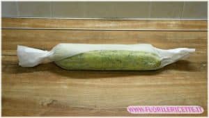 rotolo di frittata con zucchine pronto per frigo