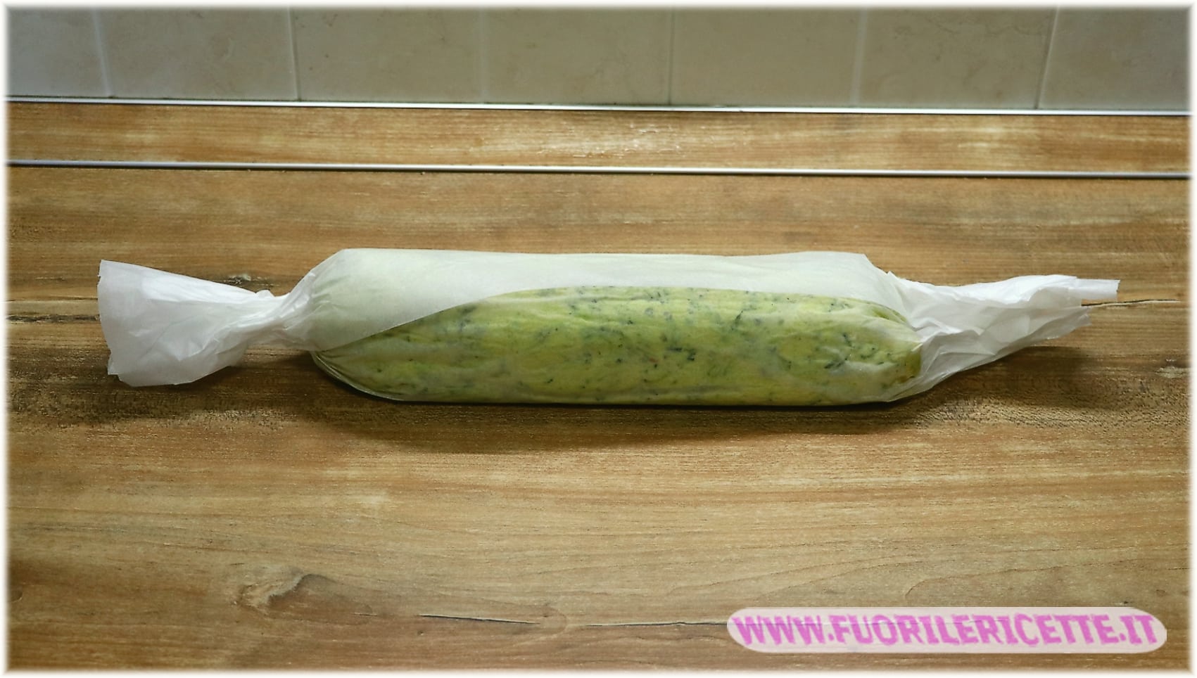 rotolo di frittata con zucchine pronto per frigo