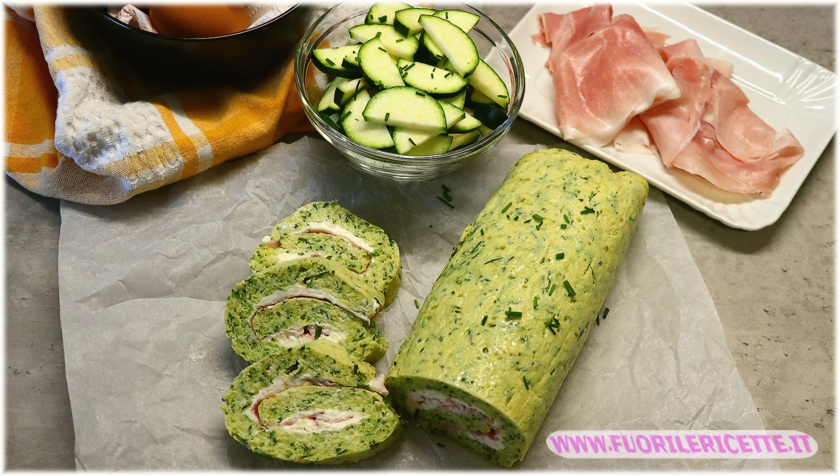 Rotolo di frittata con zucchine