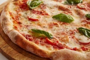 Pizza con mozzarella